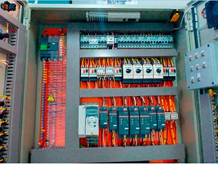 montagem-paineis-eletricos-industriais-01